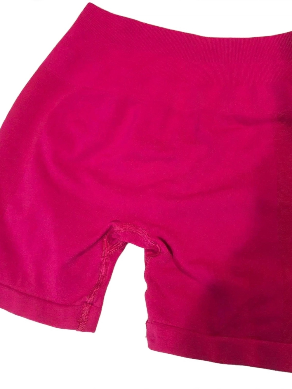 Alphalete Amplify Shorts Bundle 2 Pack - Red & Hot Pink Scrunch Butt - Size (s) - Picture 6 of 8